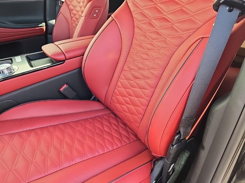 new 2025 Genesis G80 car, priced at $79,410