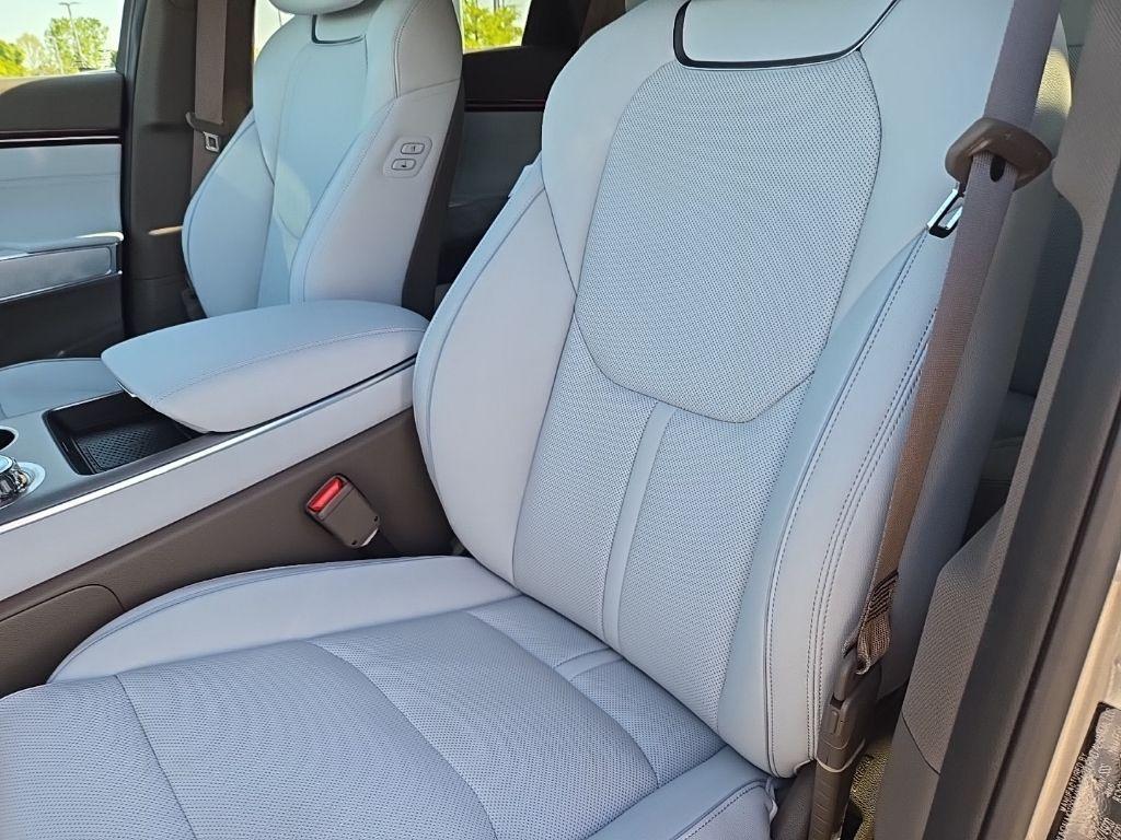 new 2026 Genesis Electrified GV70 car, priced at $71,350