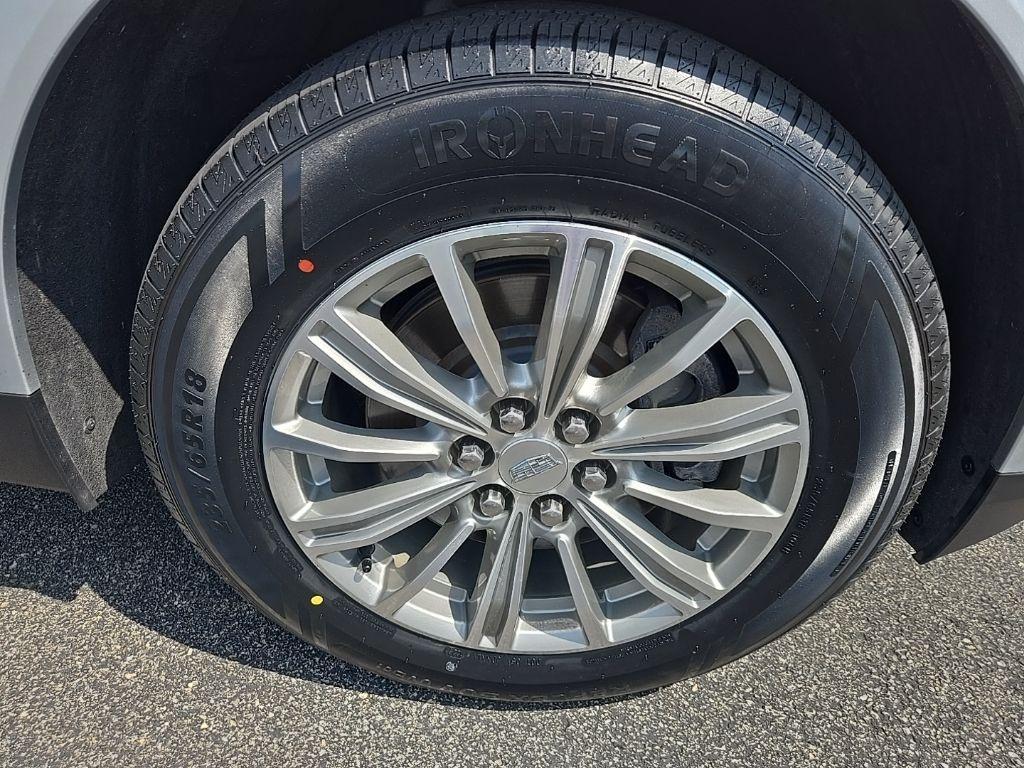 used 2018 Cadillac XT5 car, priced at $21,610