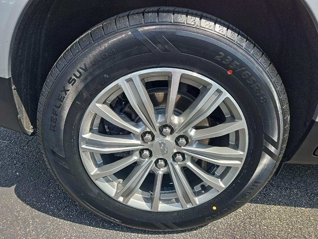 used 2018 Cadillac XT5 car, priced at $21,610