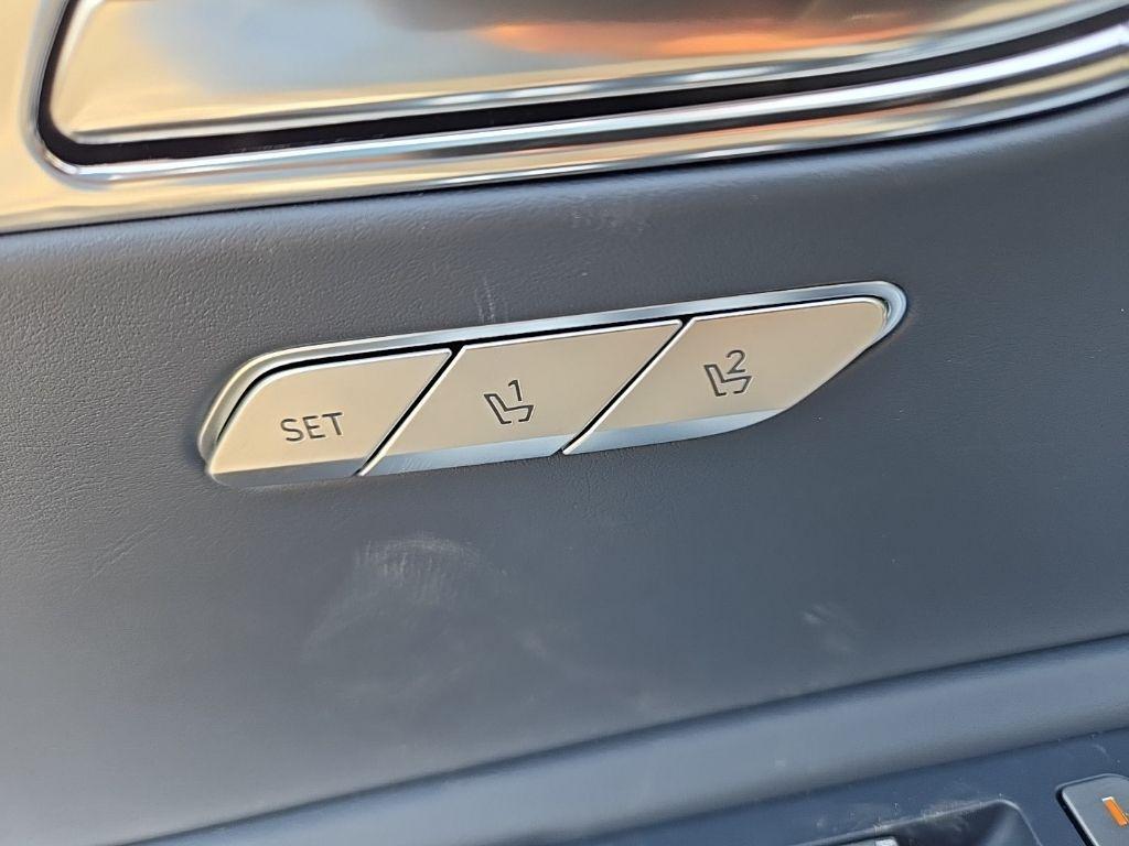 new 2025 Genesis GV80 car, priced at $82,789