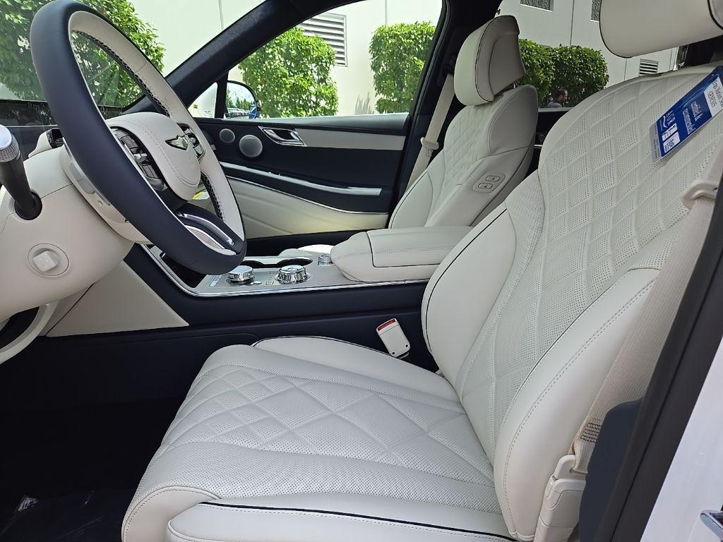 new 2025 Genesis GV80 car, priced at $82,924