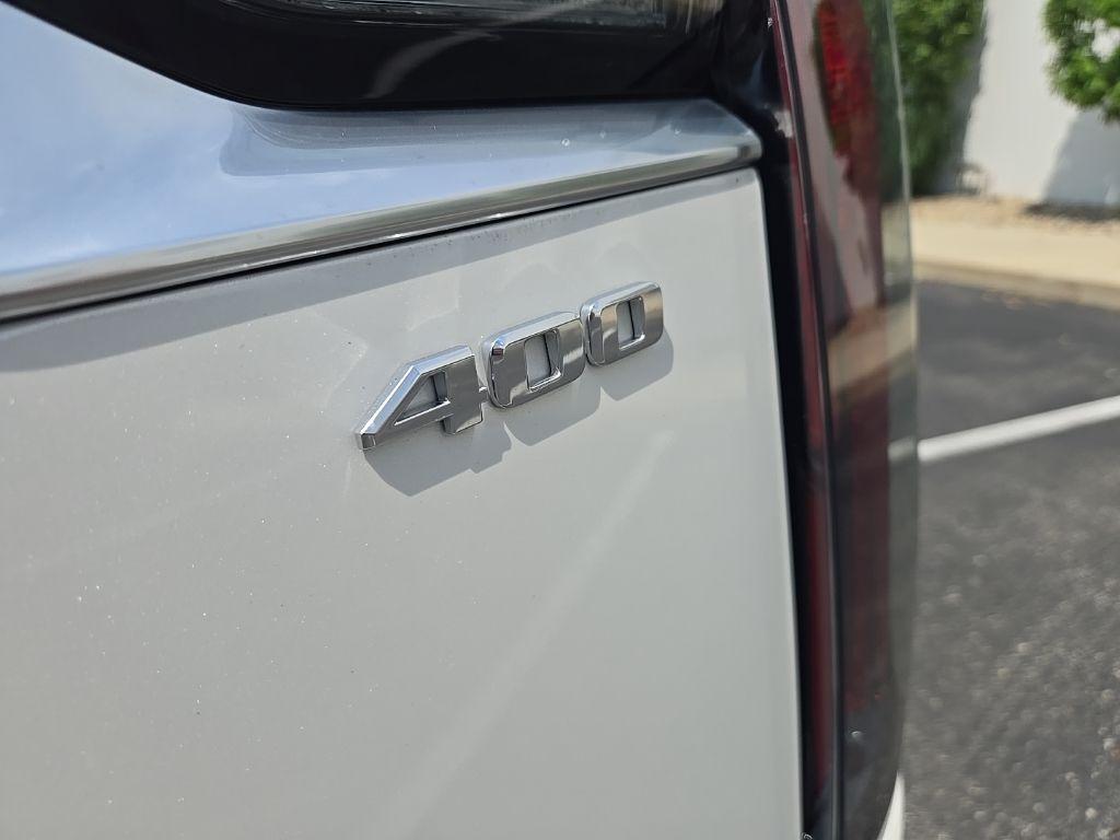 used 2022 Cadillac XT6 car, priced at $41,369