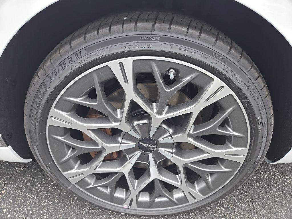 new 2025 Genesis G90 car, priced at $102,405
