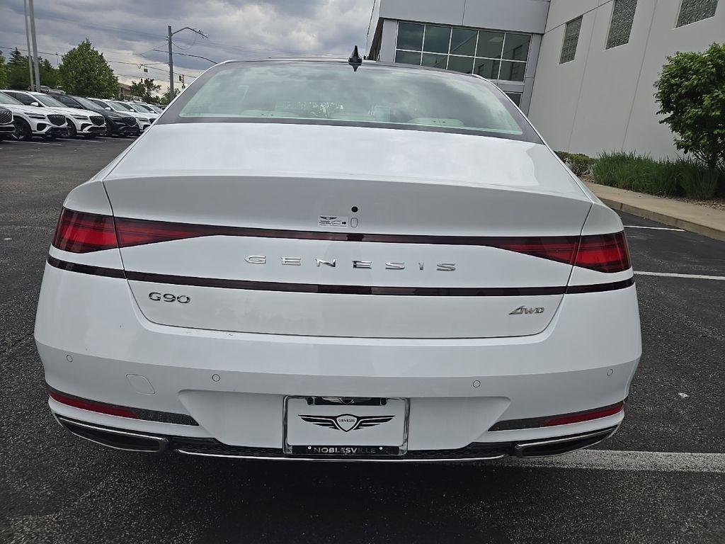 new 2025 Genesis G90 car, priced at $102,405
