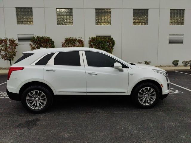 used 2017 Cadillac XT5 car, priced at $17,522