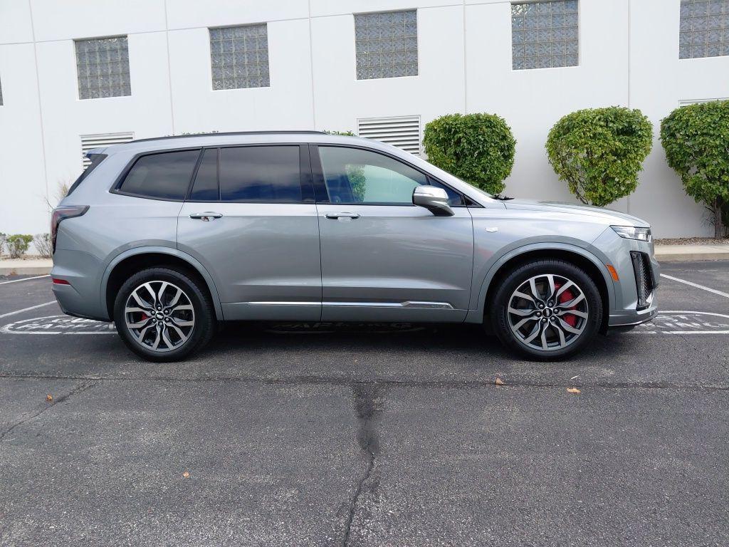 used 2023 Cadillac XT6 car, priced at $42,455