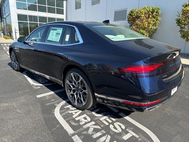 new 2025 Genesis G90 car, priced at $102,685