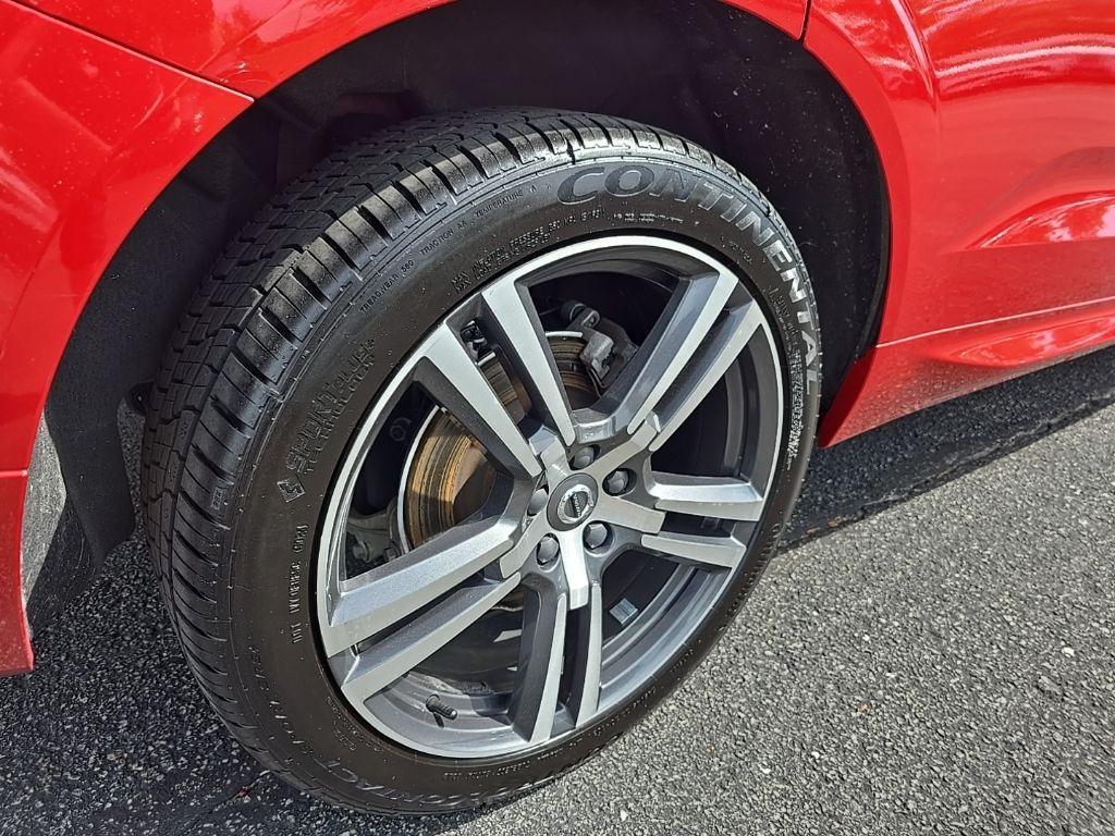 used 2018 Volvo XC60 car, priced at $18,989