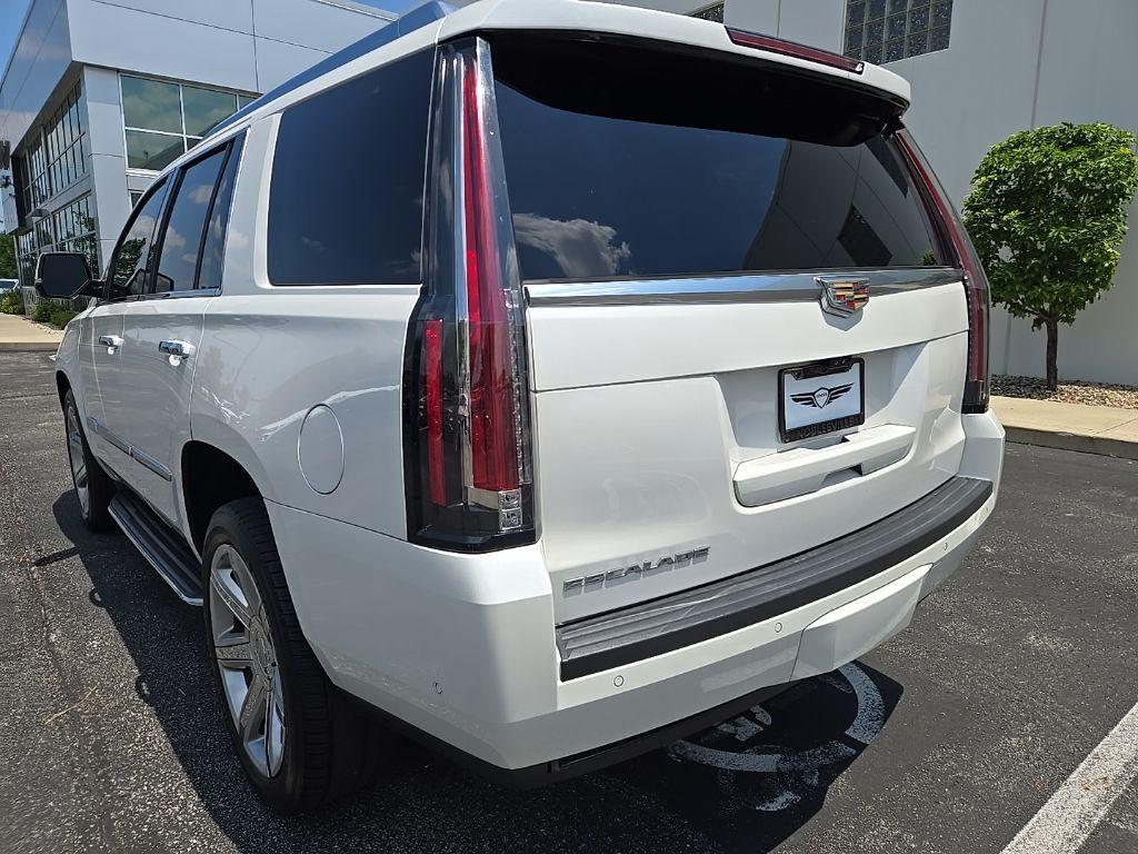 used 2017 Cadillac Escalade car, priced at $27,397