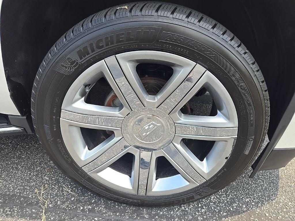 used 2017 Cadillac Escalade car, priced at $27,397