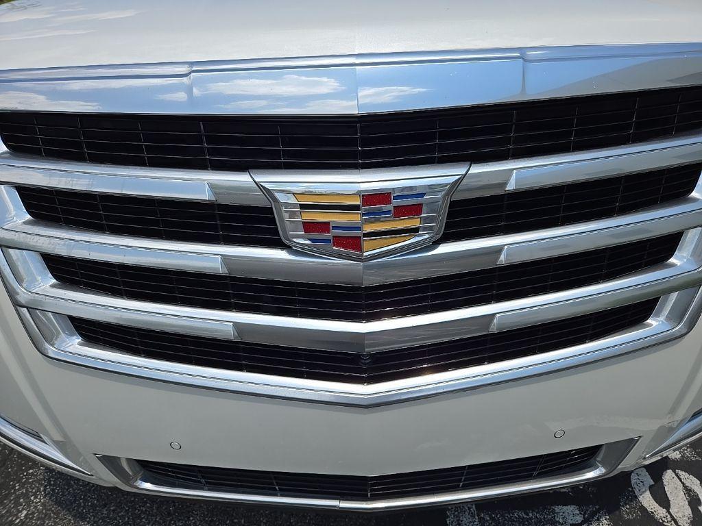 used 2017 Cadillac Escalade car, priced at $27,397