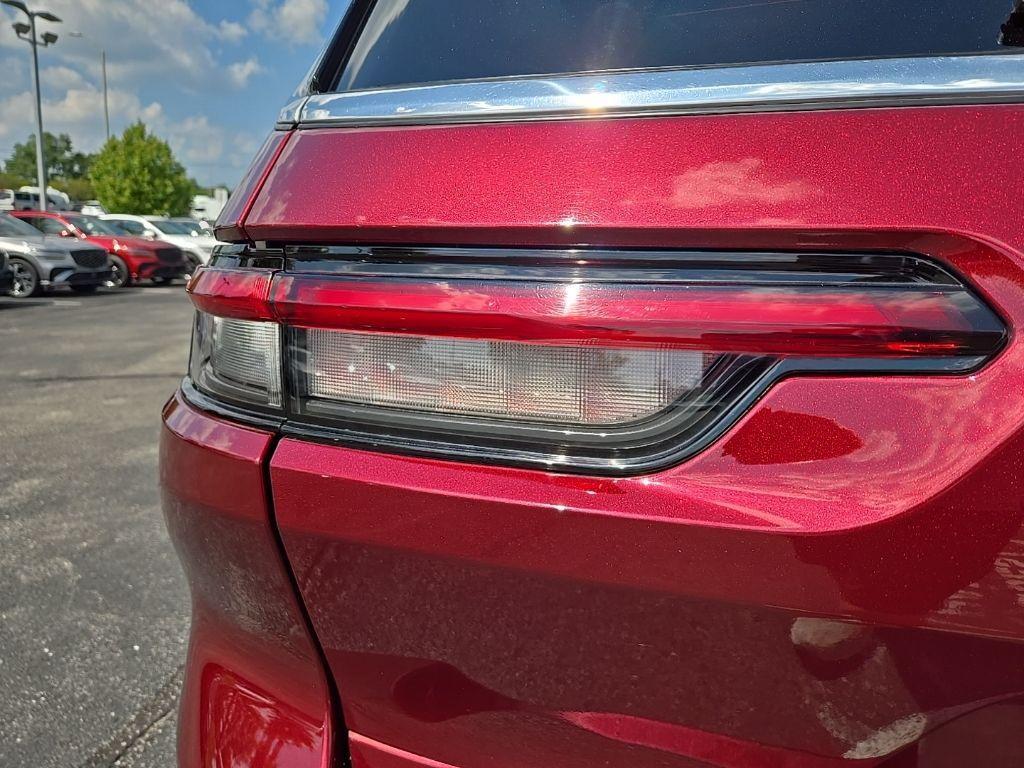 used 2021 Jeep Grand Cherokee L car, priced at $28,990