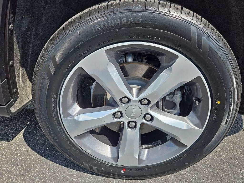 used 2021 Jeep Grand Cherokee L car, priced at $28,990