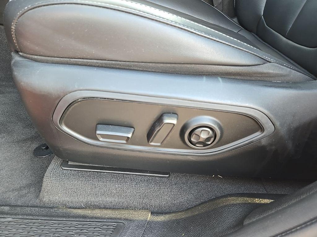 used 2021 Jeep Grand Cherokee L car, priced at $28,990