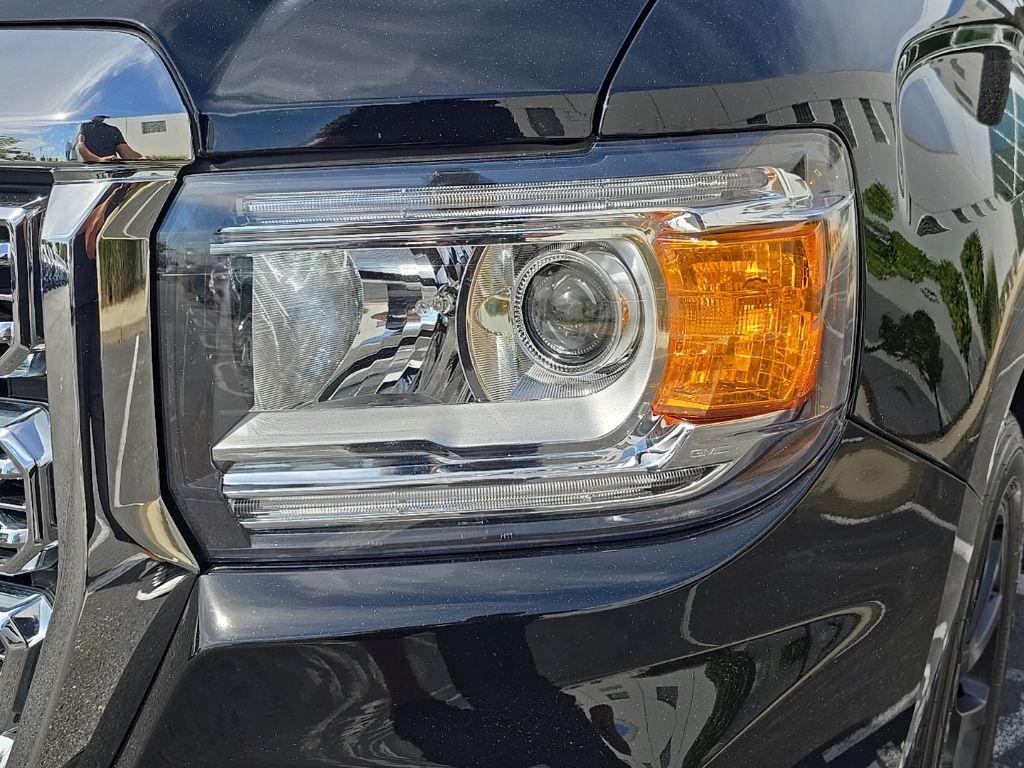 used 2022 GMC Canyon car, priced at $37,794