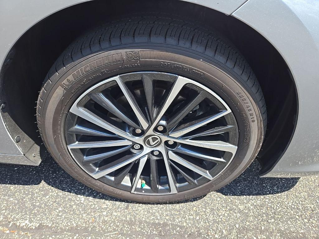 used 2022 Lexus ES 350 car, priced at $36,053