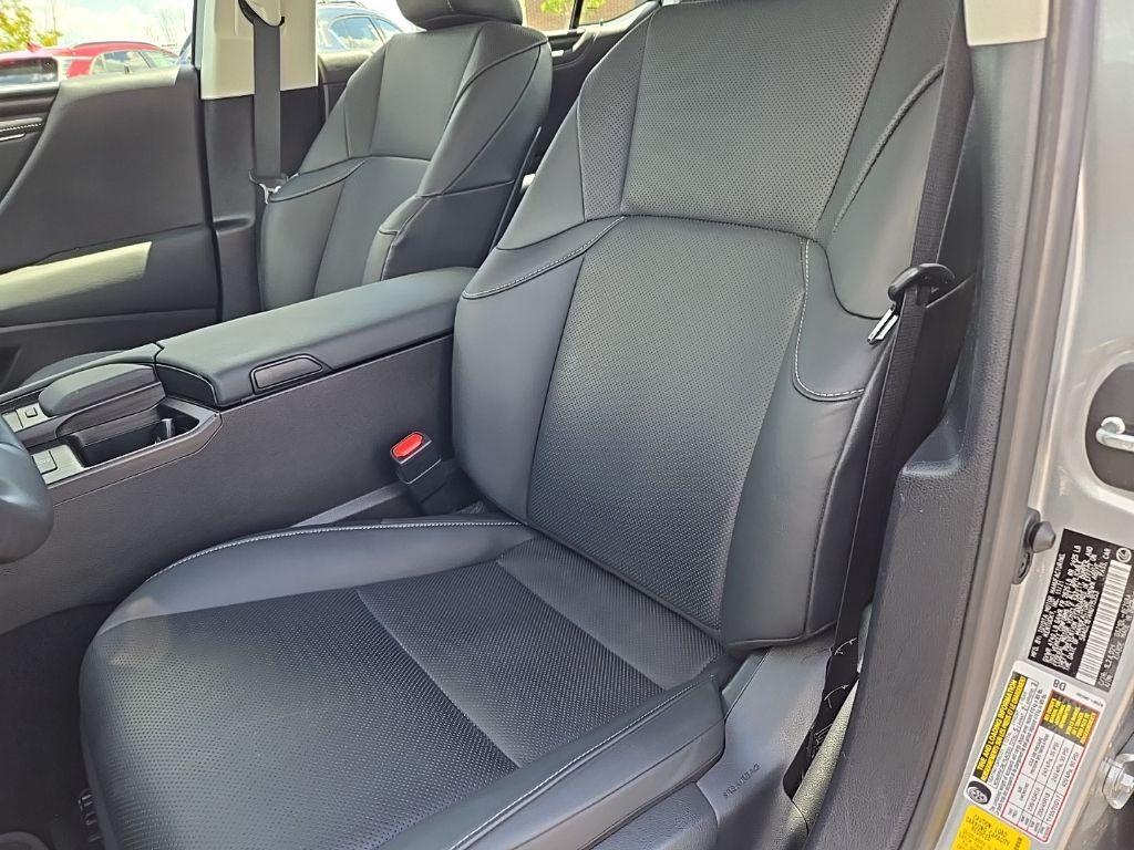 used 2022 Lexus ES 350 car, priced at $36,053