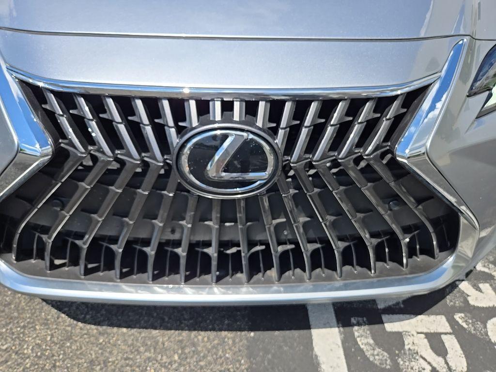 used 2022 Lexus ES 350 car, priced at $36,053