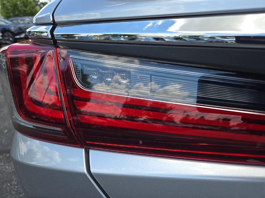 used 2022 Lexus ES 350 car, priced at $36,053