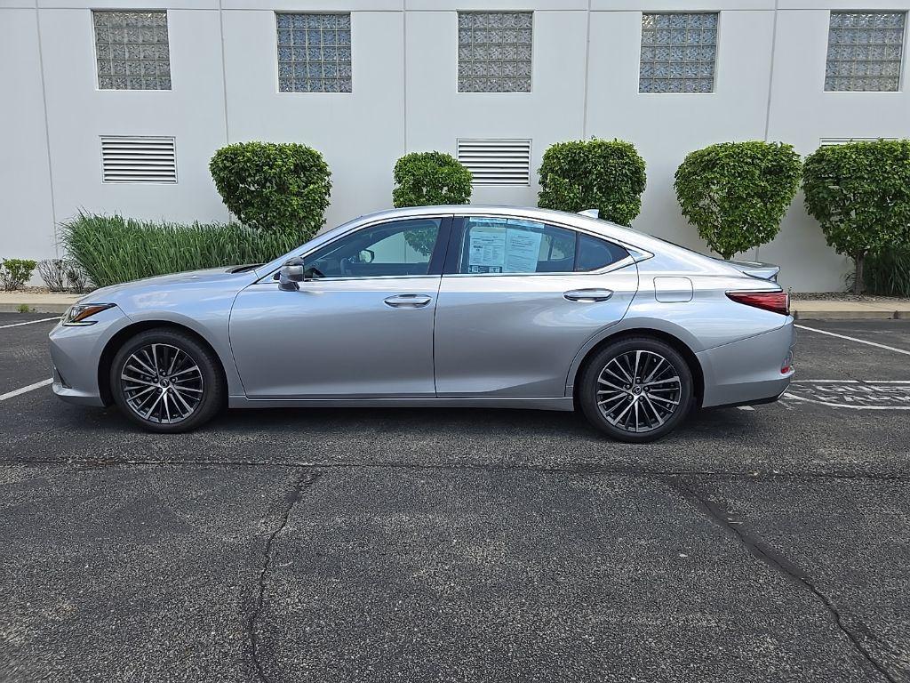 used 2022 Lexus ES 350 car, priced at $36,053