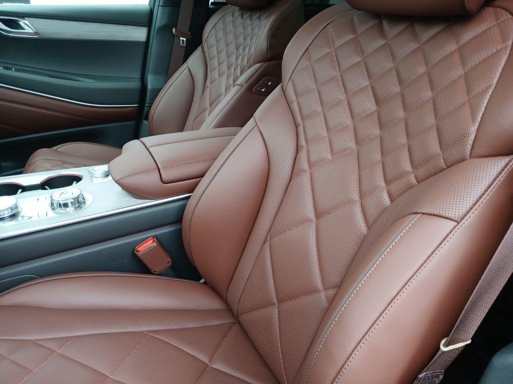 new 2025 Genesis GV80 car, priced at $82,864