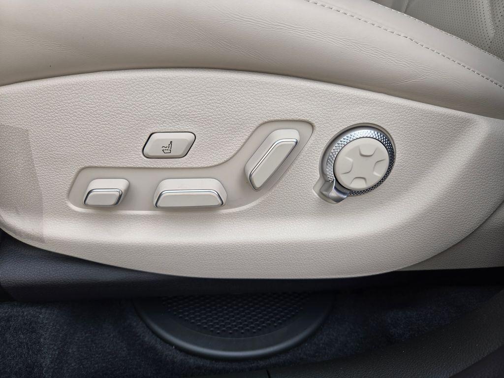 new 2025 Genesis GV80 car, priced at $82,170