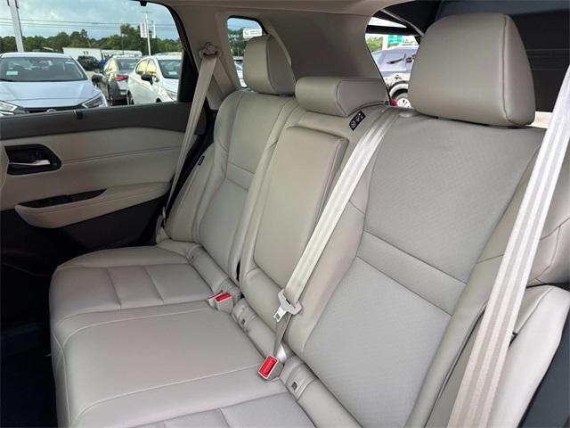 new 2025 Nissan Rogue car, priced at $33,200
