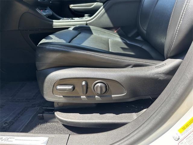used 2021 GMC Acadia car, priced at $26,100