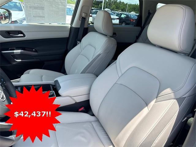 new 2025 Nissan Pathfinder car, priced at $42,437