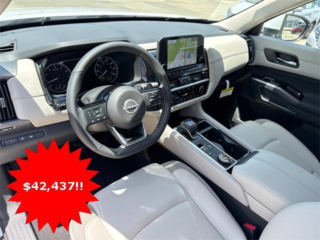 new 2025 Nissan Pathfinder car, priced at $42,437