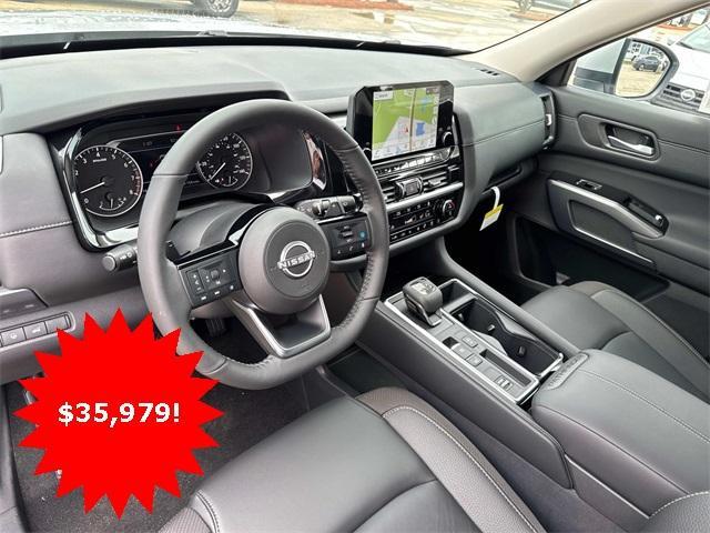 new 2025 Nissan Pathfinder car, priced at $35,979