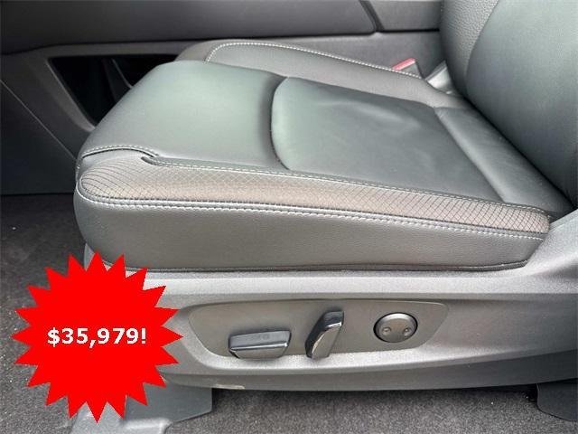 new 2025 Nissan Pathfinder car, priced at $35,979