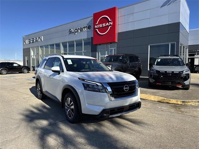 new 2025 Nissan Pathfinder car, priced at $41,600