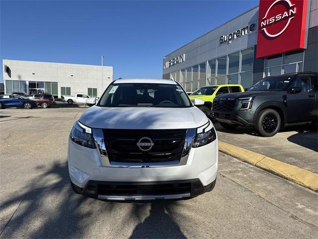 new 2025 Nissan Pathfinder car, priced at $41,600
