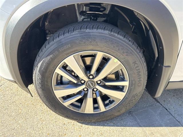 new 2025 Nissan Pathfinder car, priced at $41,600