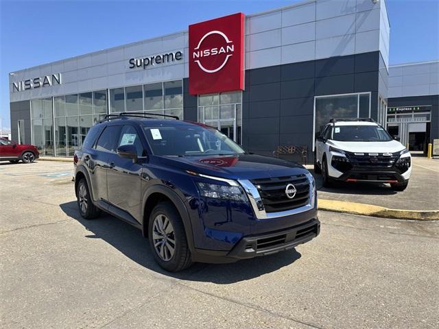 new 2025 Nissan Pathfinder car, priced at $39,500