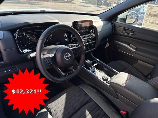 new 2025 Nissan Pathfinder car, priced at $42,321