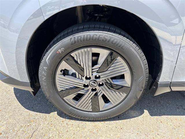 new 2025 Nissan Murano car, priced at $45,985