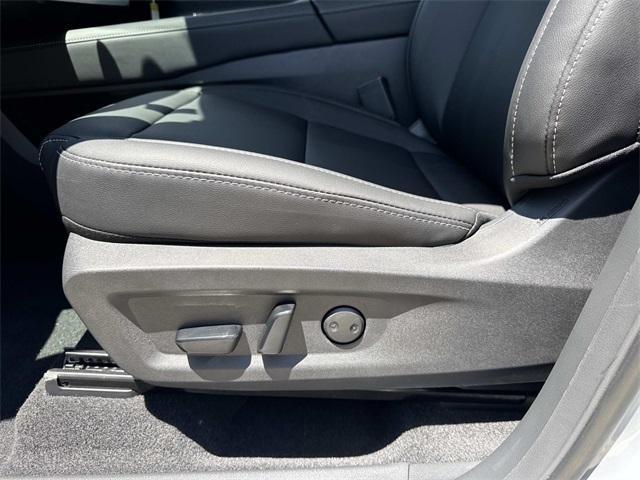 new 2025 Nissan Murano car, priced at $45,985