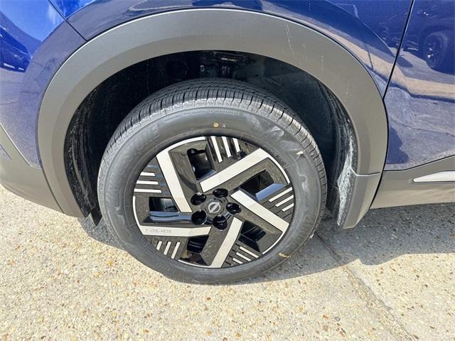 new 2026 Nissan Kicks car, priced at $24,800