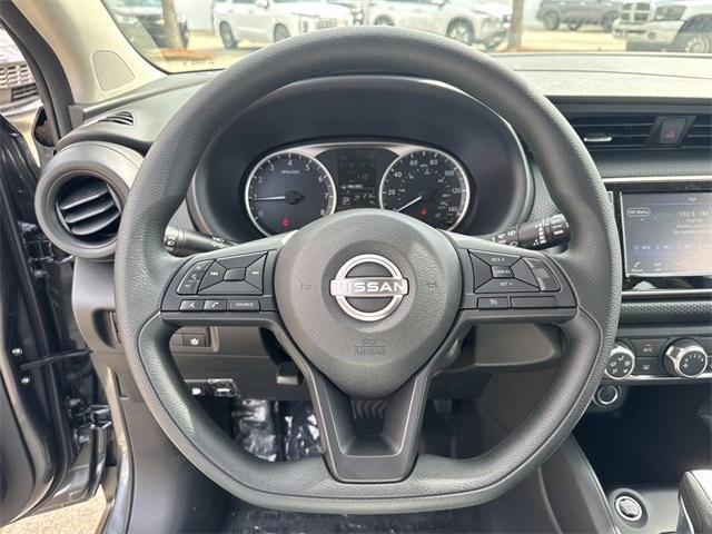 new 2025 Nissan Kicks Play car, priced at $22,650