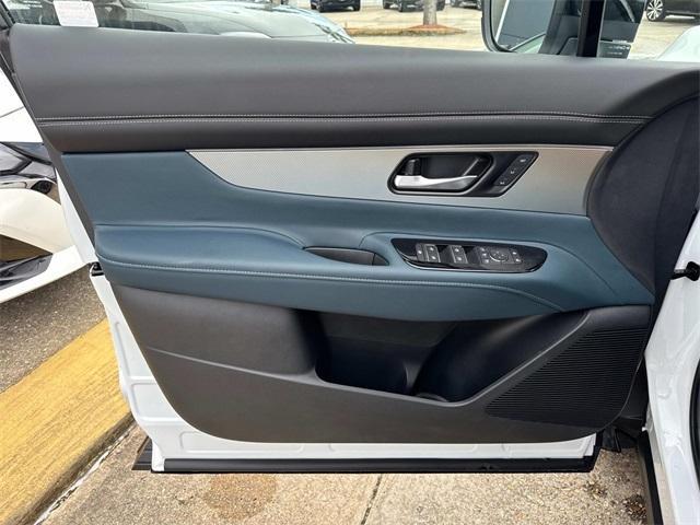 new 2025 Nissan Murano car, priced at $50,900