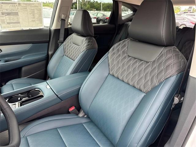 new 2025 Nissan Murano car, priced at $50,900
