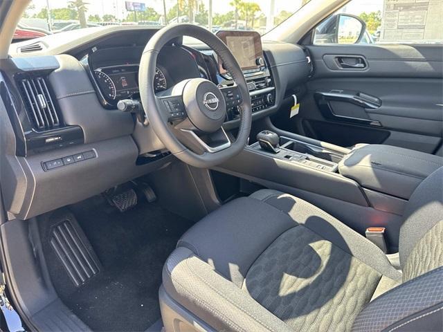 new 2025 Nissan Pathfinder car, priced at $34,500