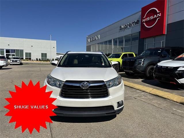 used 2015 Toyota Highlander car, priced at $18,700