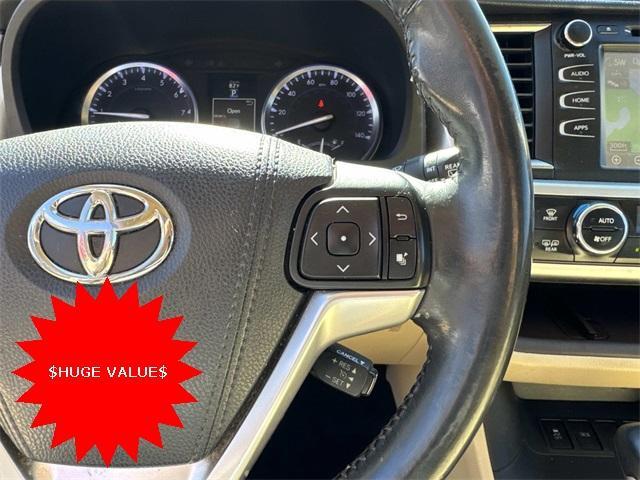 used 2015 Toyota Highlander car, priced at $18,700