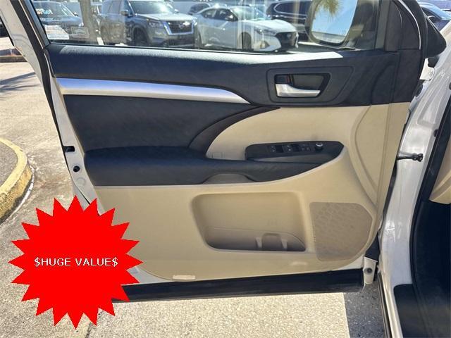 used 2015 Toyota Highlander car, priced at $18,700