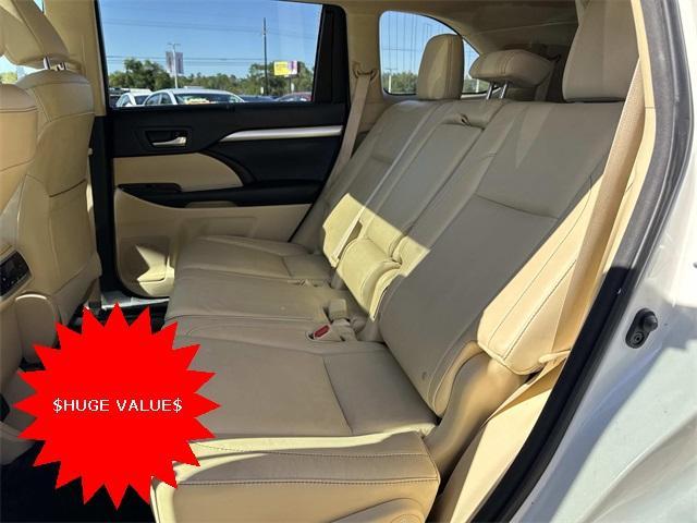 used 2015 Toyota Highlander car, priced at $18,700