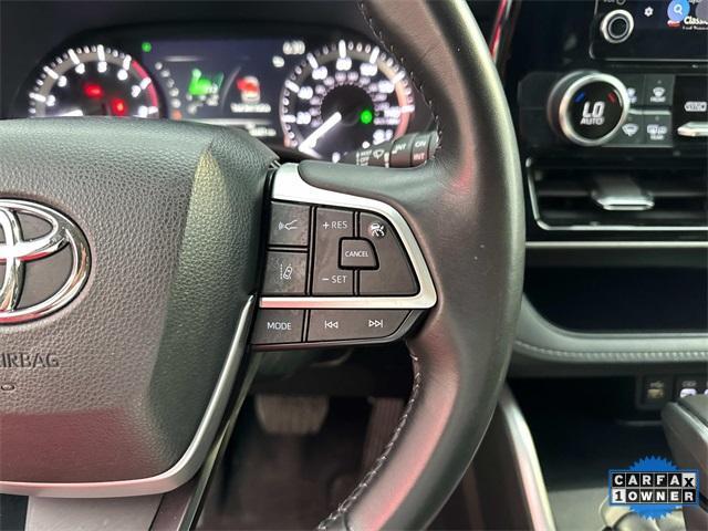 used 2023 Toyota Highlander car, priced at $34,800